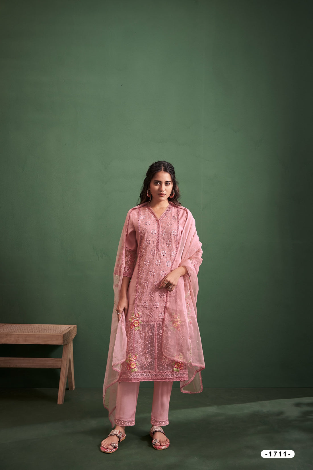 LIGHT PINK ELEGANCE Traditional Ensemble