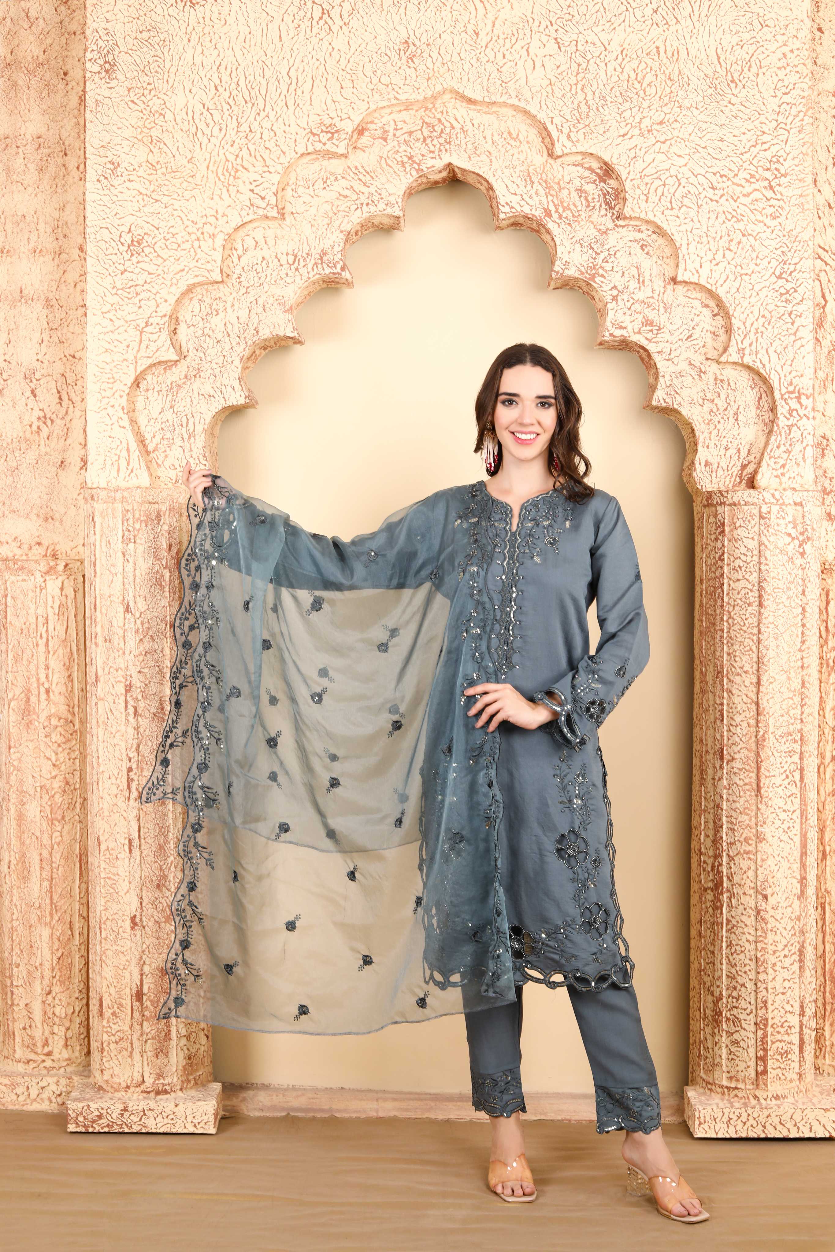 Elegant Grey Embroidered Kurta Set with Dupatta and Intricate Lace Detailing