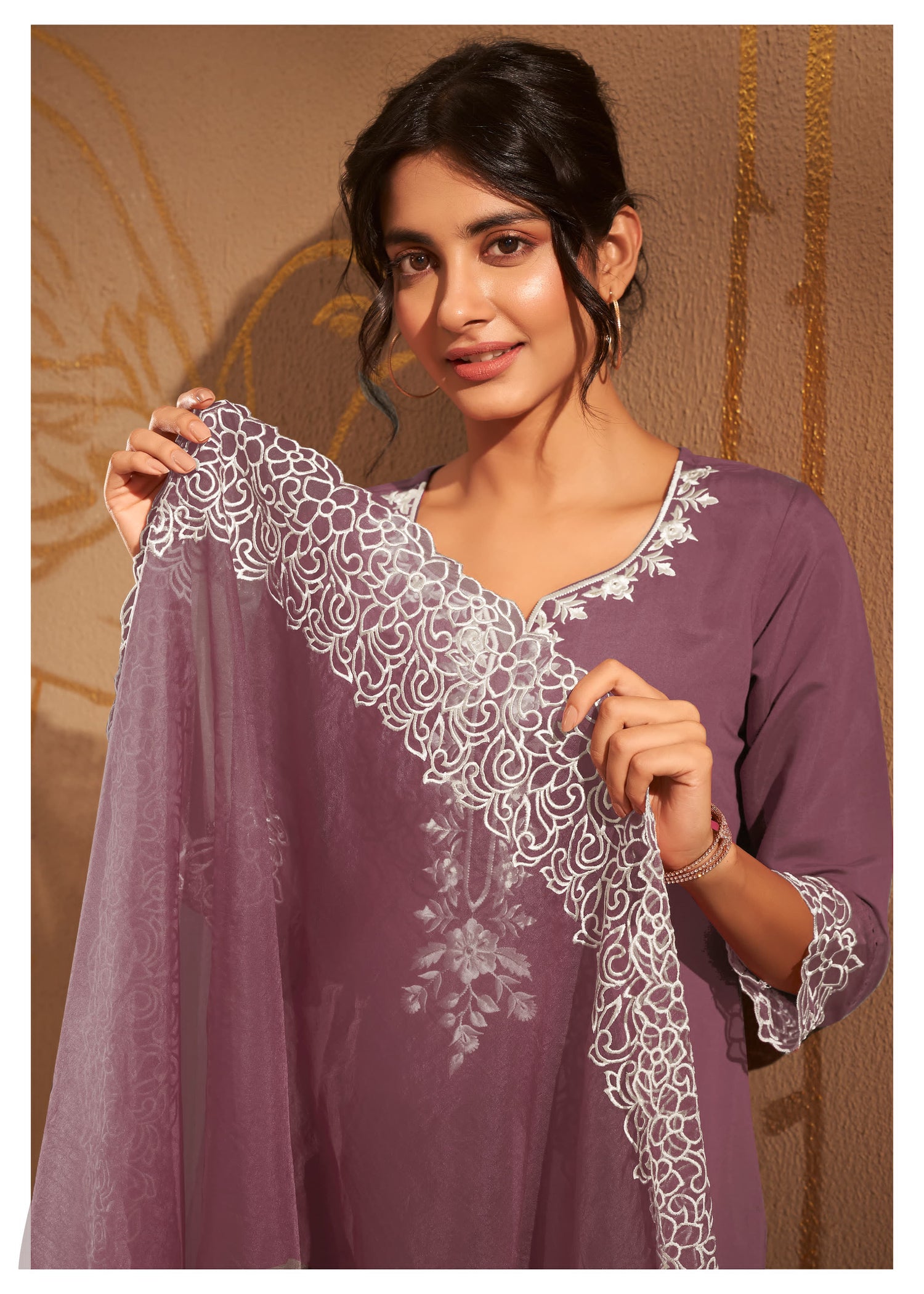 LAVENDER GRACE Elegant Traditional Ensemble