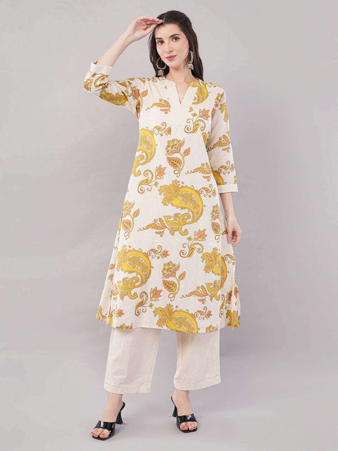 Cream &amp; Yellow Paisley Printed A-Line Kurta with Solid Straight Pants