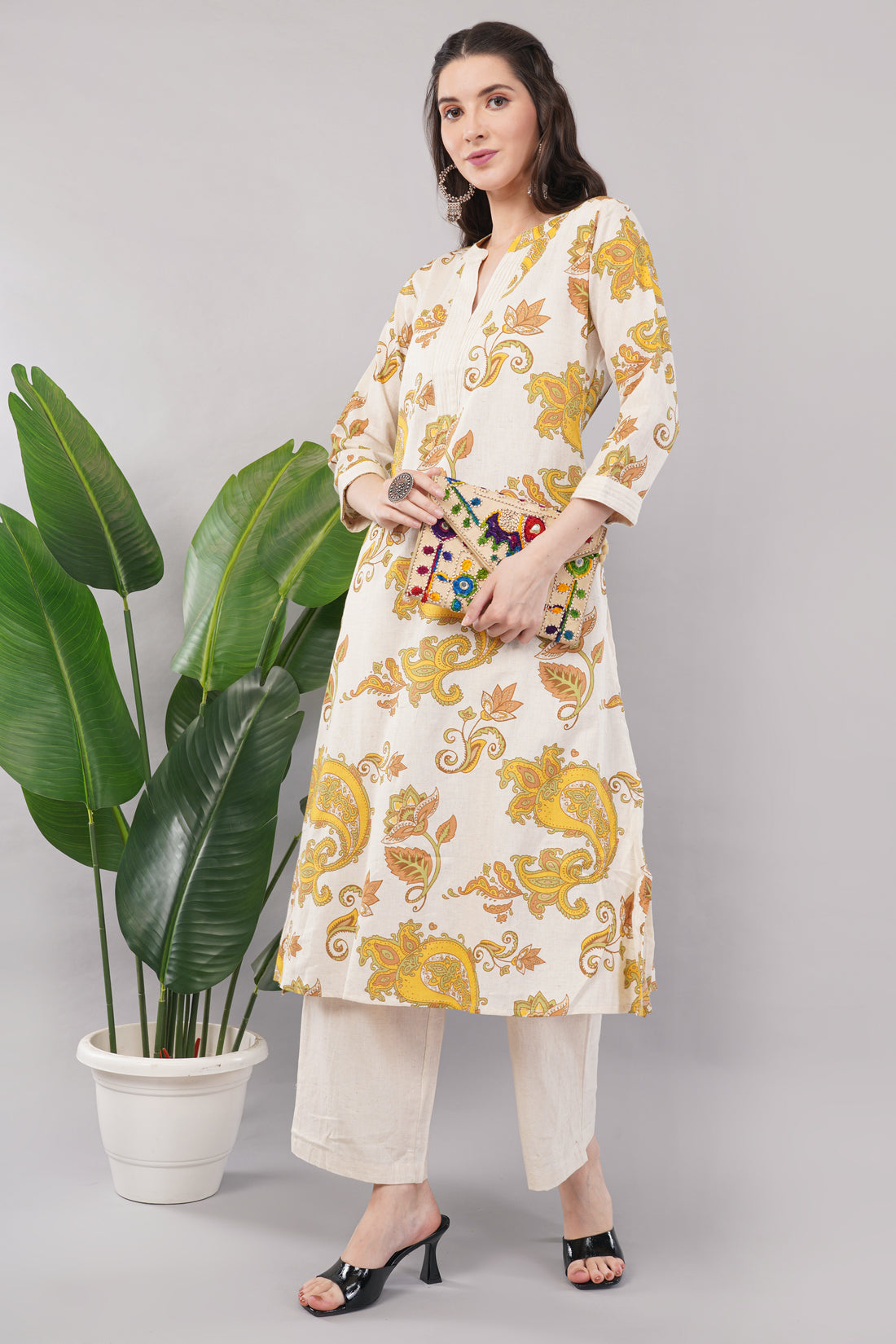Cream &amp; Yellow Paisley Printed A-Line Kurta with Solid Straight Pants