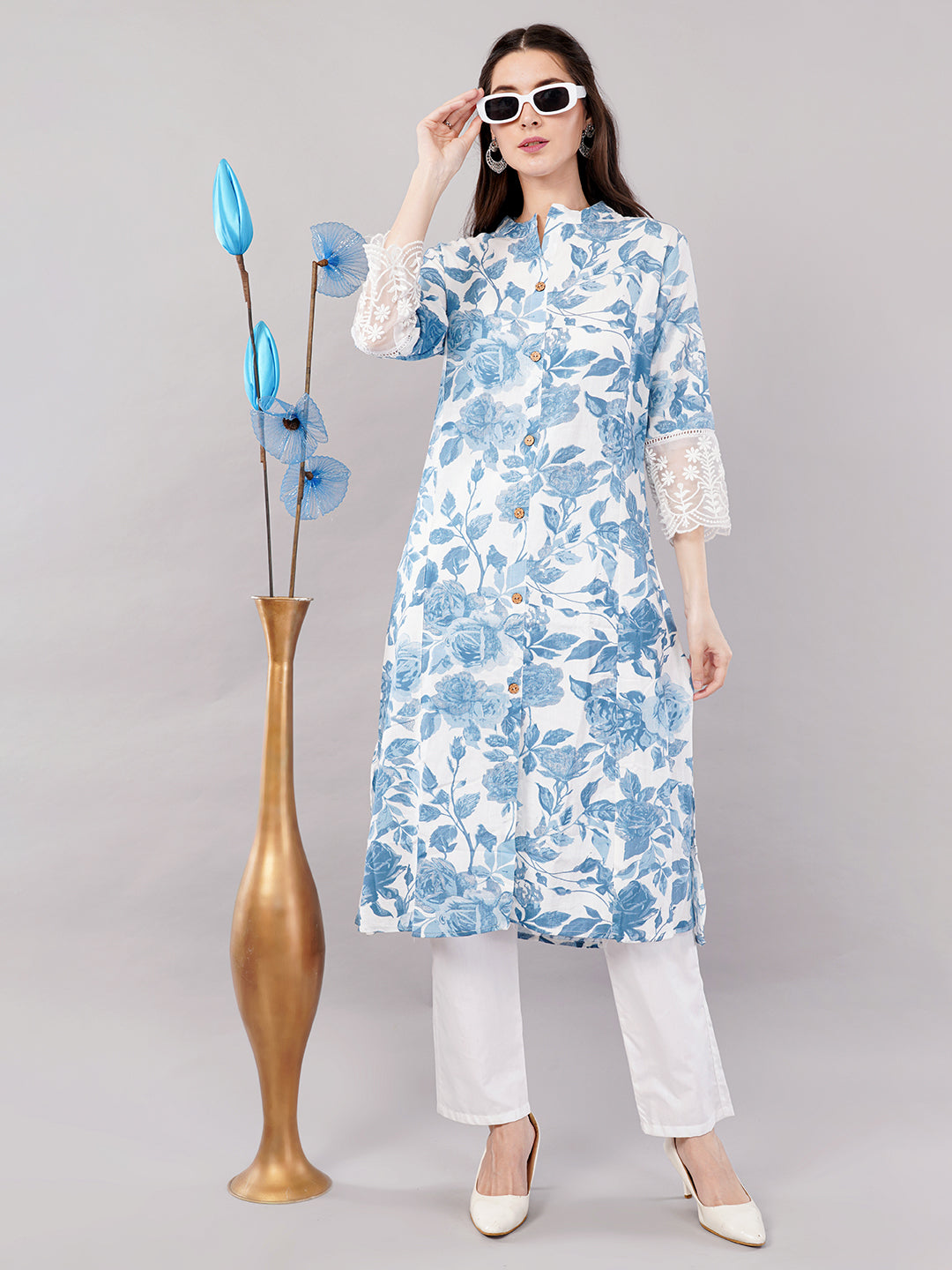 Blue &amp; White Floral Printed Straight Kurta with Lace Detailing